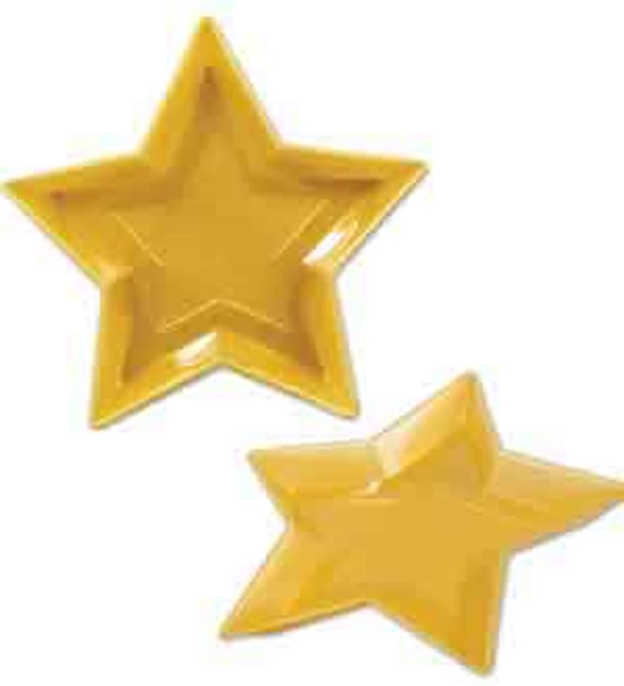 Gold plastic star-shaped trays with a glossy finish for serving or decoration.