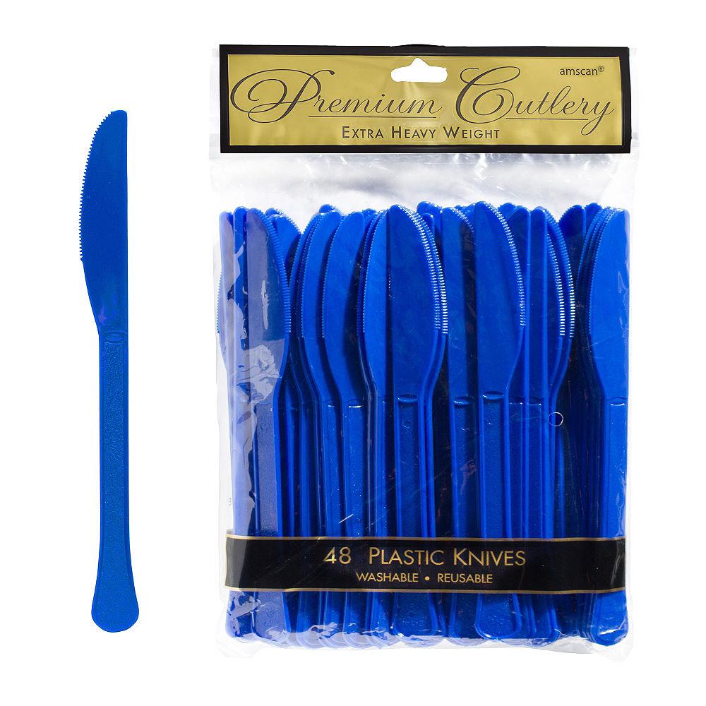 Pack of 48 bright royal blue plastic knives in clear packaging with gold and black label.