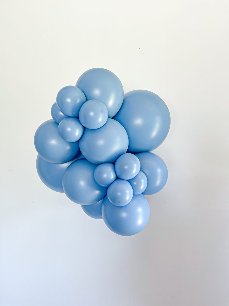 Tuftex Georgia latex balloon color cluster showing the shade across multiple balloon sizes