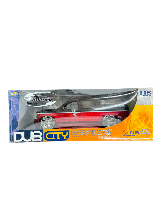 2003 suburbano 1:18 doblaje