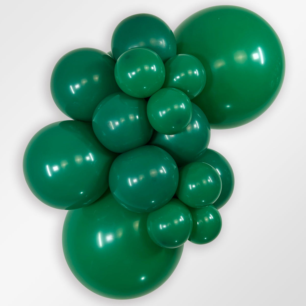 Sempertex Fashion Forest Green latex balloon color cluster showing the shade across multiple balloon sizes