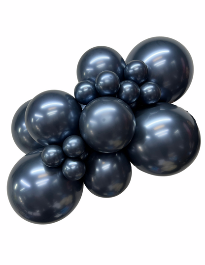 Sempertex Reflex Galaxy Blue latex balloon color cluster showing the shade across multiple balloon sizes
