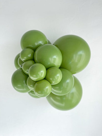 Tuftex Fiona latex balloon color cluster showing the shade across multiple balloon sizes