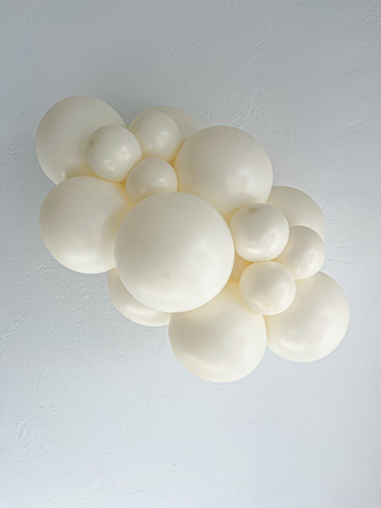 Tuftex Lace latex balloon color cluster showing the shade across multiple balloon sizes