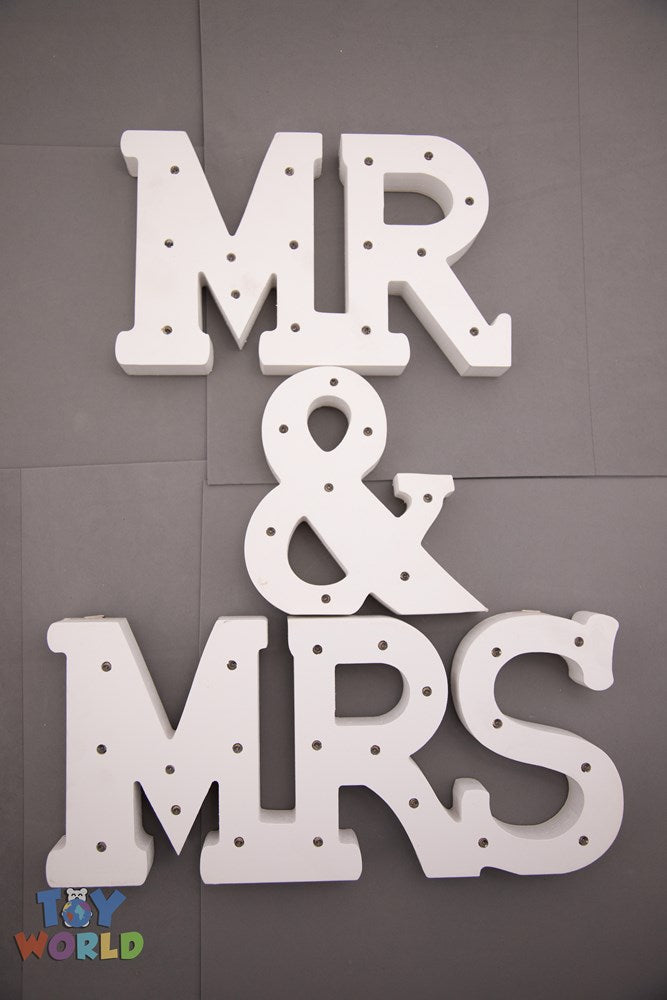 Wood Mr and Mrs Sign with Light 5.9in